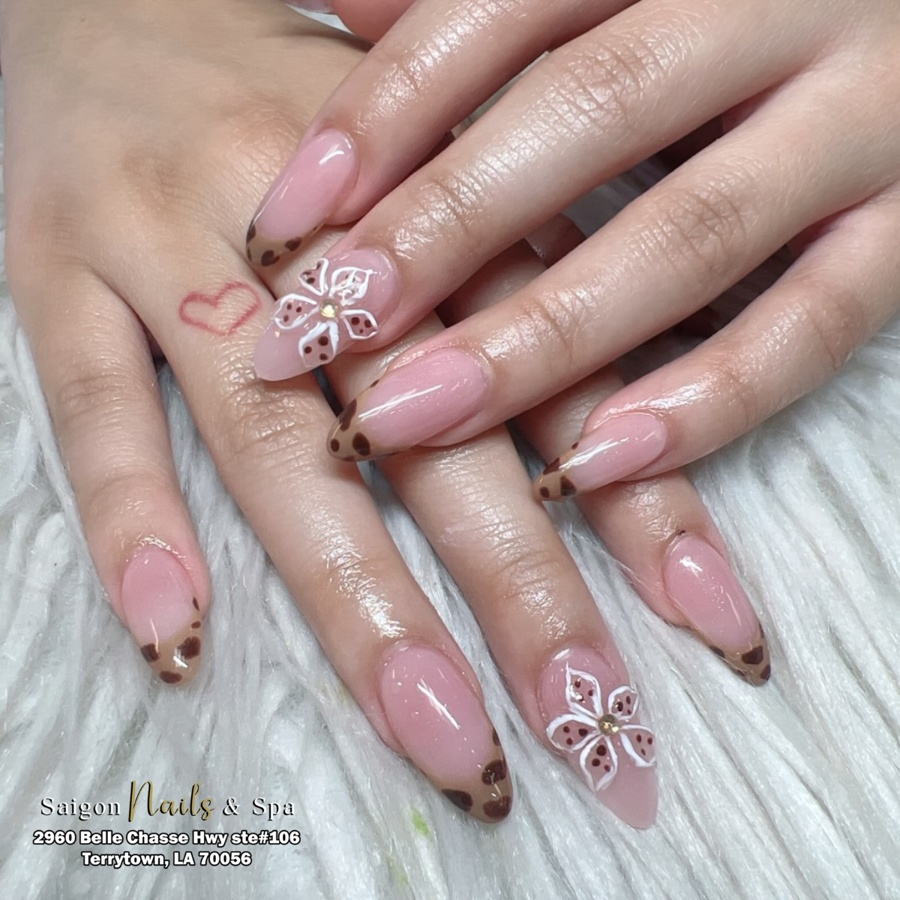 Saigon Nails & Spa Terrytown, LA 70056